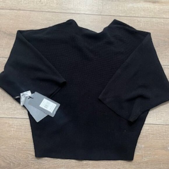NEW Cyrus Black Women’s Sweater Size Small Ragland Sleeves Cropped Relaxed Fit - Picture 9 of 12
